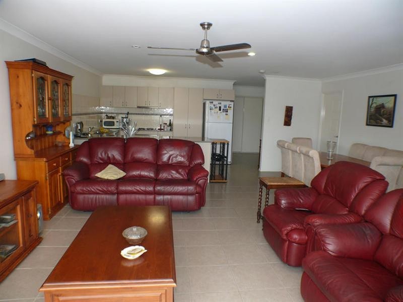 2/1 Bennett Way, Upper Coomera QLD 4209