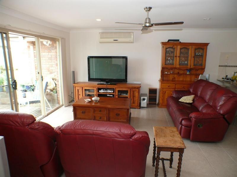 2/1 Bennett Way, Upper Coomera QLD 4209