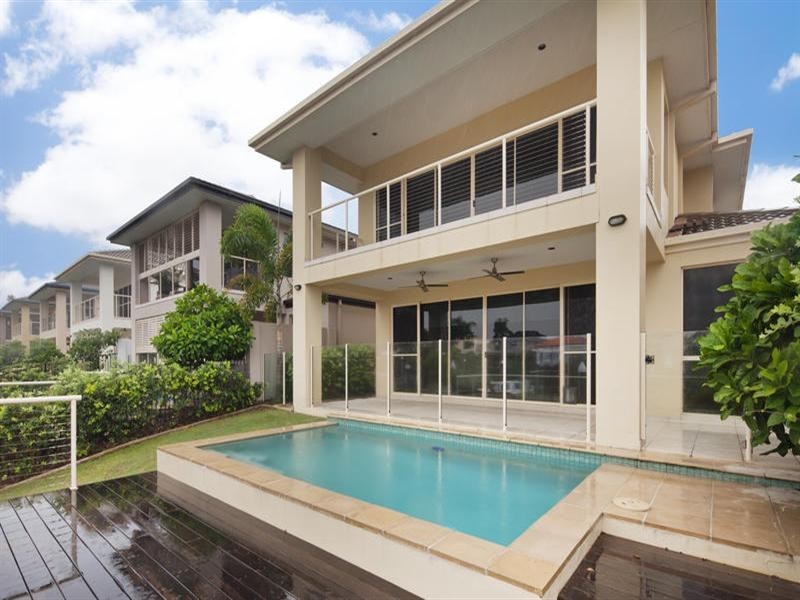 7406 Ellensbrook Drive, Hope Island QLD 4212