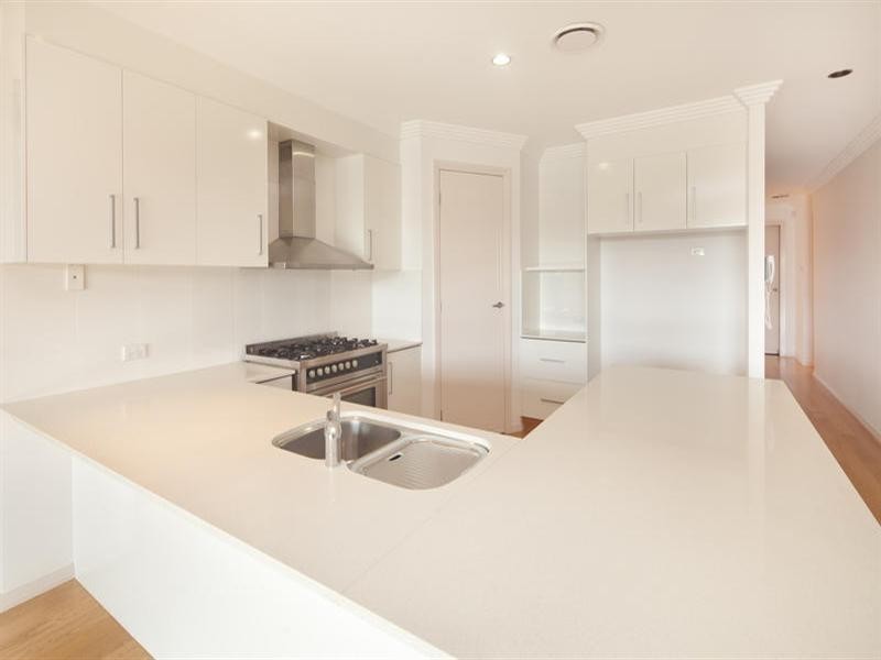 7406 Ellensbrook Drive, Hope Island QLD 4212