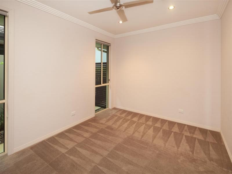 7406 Ellensbrook Drive, Hope Island QLD 4212