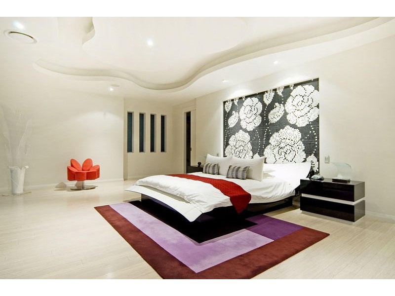 11 Hampton Court, Paradise Point QLD 4216