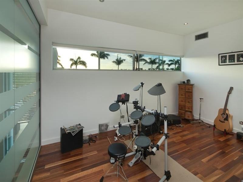 7512 Springfield Drive, Hope Island QLD 4212