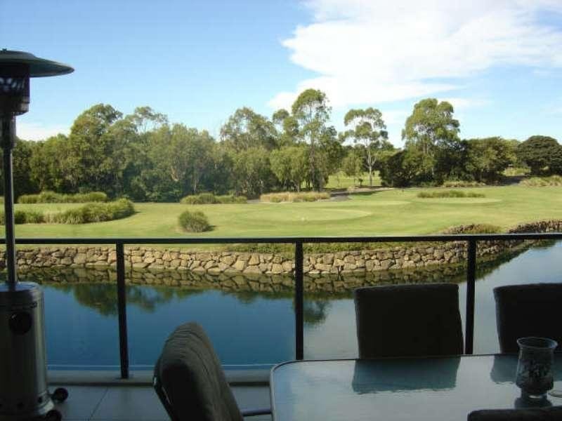 7512 Springfield Drive, Hope Island QLD 4212