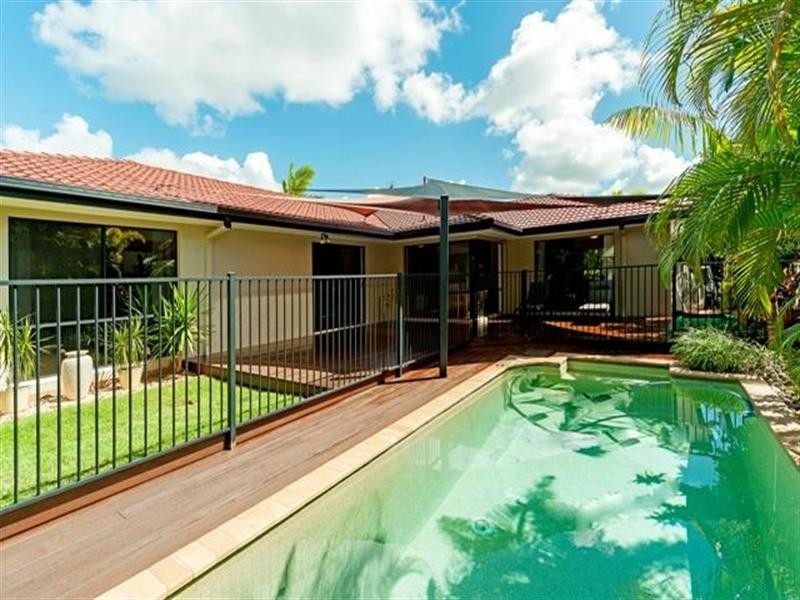 21 Dallow Crescent, Monterey Keys, Helensvale QLD 4212