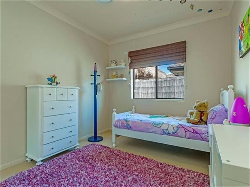 21 Dallow Crescent, Monterey Keys, Helensvale QLD 4212