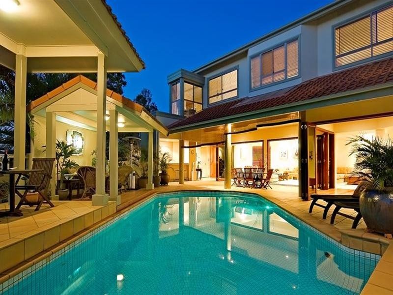 1666 Riverdale Drive, Hope Island QLD 4212