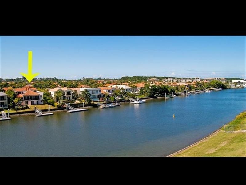 1666 Riverdale Drive, Hope Island QLD 4212