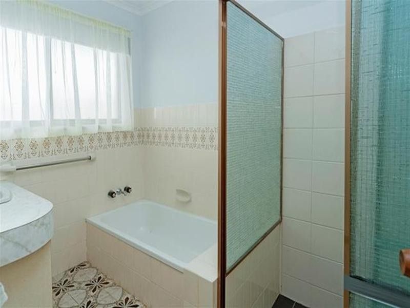 28 Mungala Street, Hope Island QLD 4212