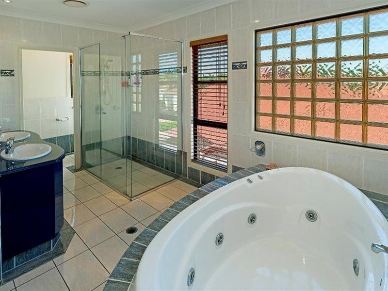 1634 Argyle Court, Hope Island QLD 4212