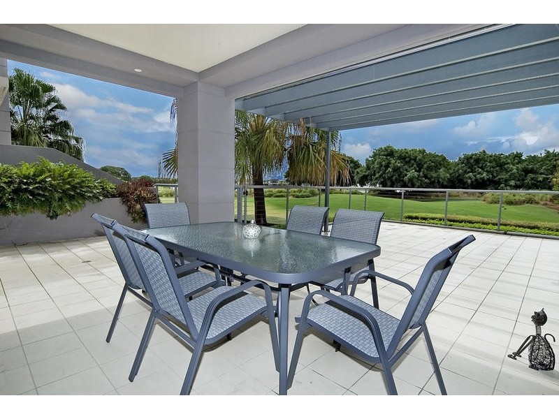 Hope Island QLD 4212