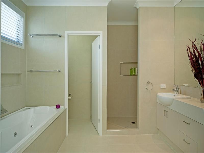 14 Rhodium Crescent, Hope Island QLD 4212