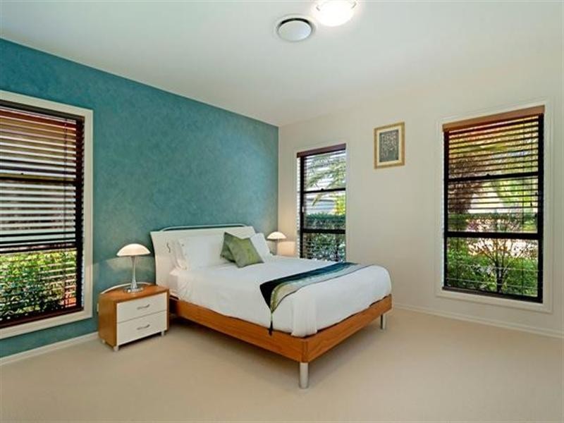 518 Oyster Cove Promenade, Helensvale QLD 4212