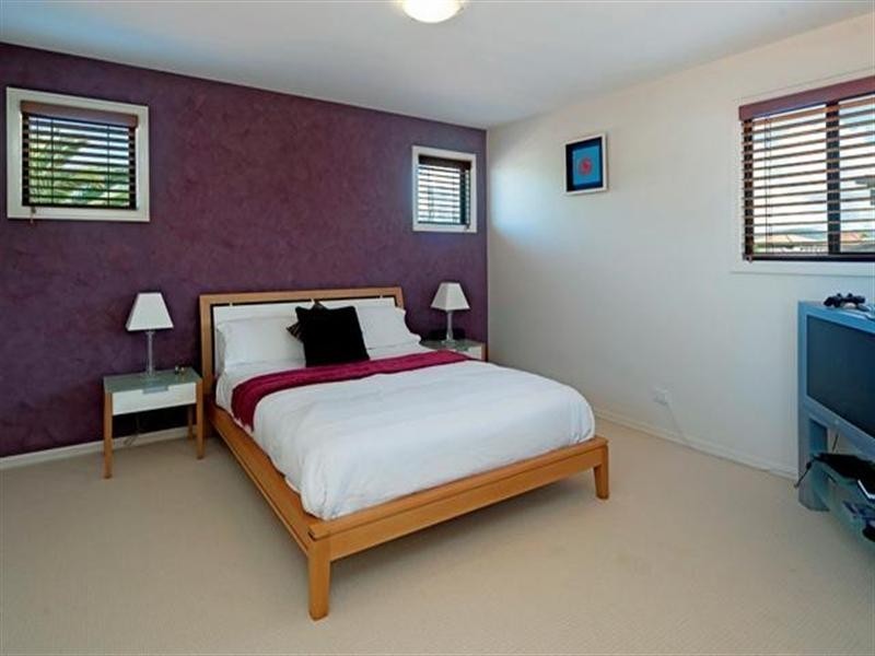 518 Oyster Cove Promenade, Helensvale QLD 4212