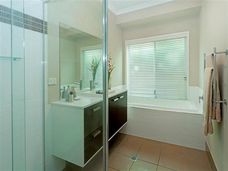 50 Southaven Drive, Helensvale QLD 4212