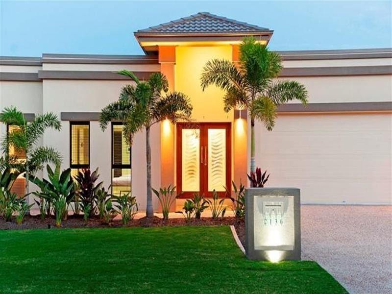 2136 Beaufort Way, Hope Island QLD 4212