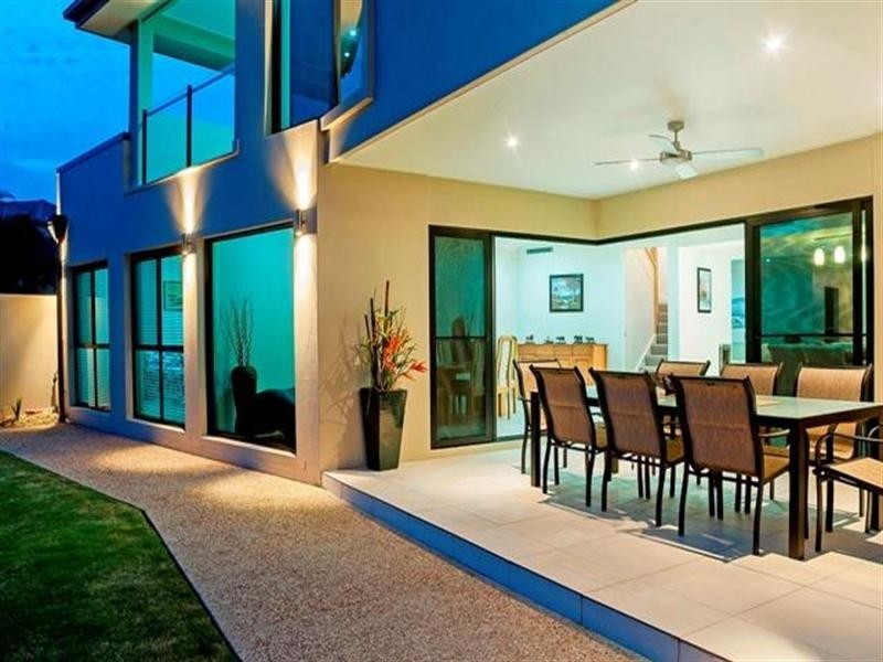 2136 Beaufort Way, Hope Island QLD 4212