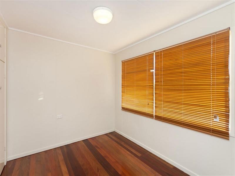 26 Warana Avenue, Steiglitz QLD 4207