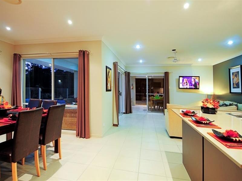 13 Meadow Court, Maudsland QLD 4210