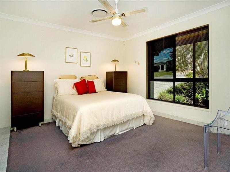 2 Ingrid Lane, Coomera QLD 4209