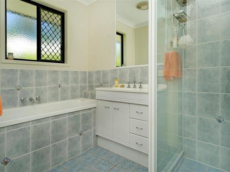 2 Ingrid Lane, Coomera QLD 4209