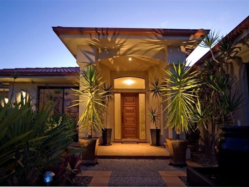 2550 Belmont Court West, Hope Island QLD 4212