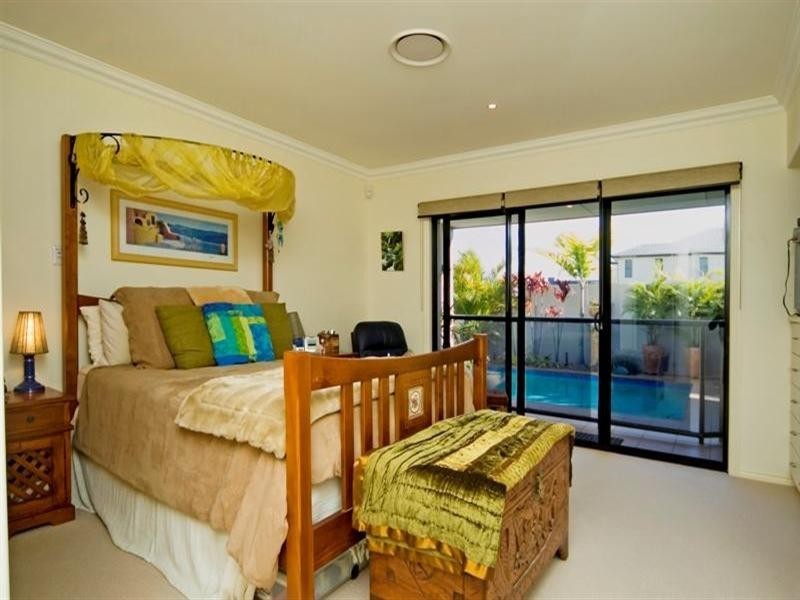2550 Belmont Court West, Hope Island QLD 4212