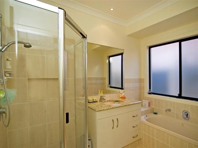 2550 Belmont Court West, Hope Island QLD 4212