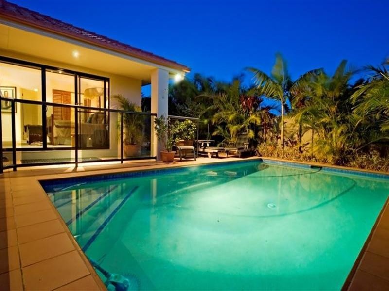 2550 Belmont Court West, Hope Island QLD 4212