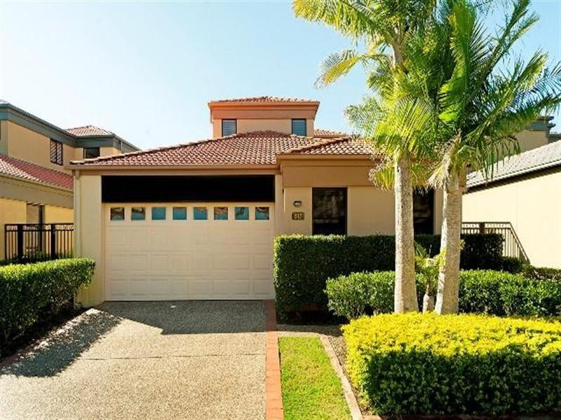 517 Oyster Cove Promenade, Helensvale QLD 4212