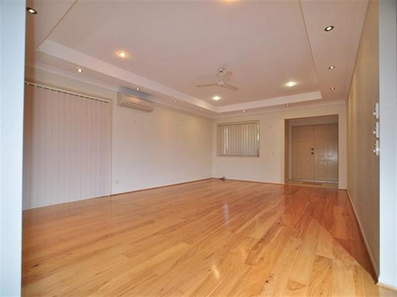 25 Meadowbank Drive, Upper Coomera QLD 4209