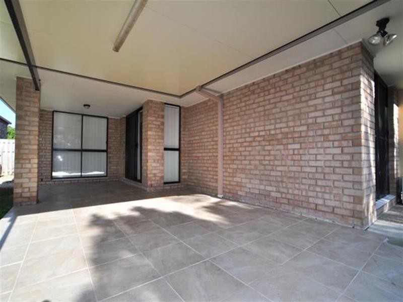 25 Meadowbank Drive, Upper Coomera QLD 4209