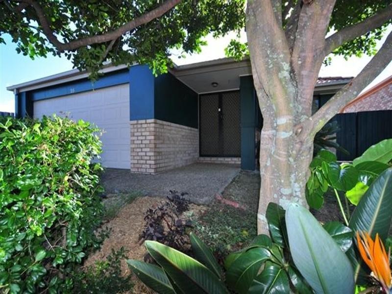 25 Meadowbank Drive, Upper Coomera QLD 4209