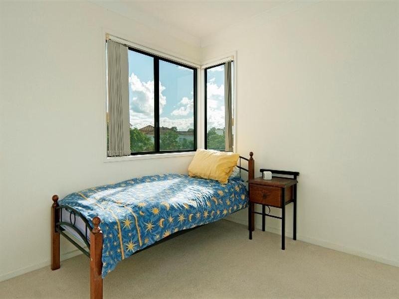 60/60 Caseys Road, Hope Island QLD 4212