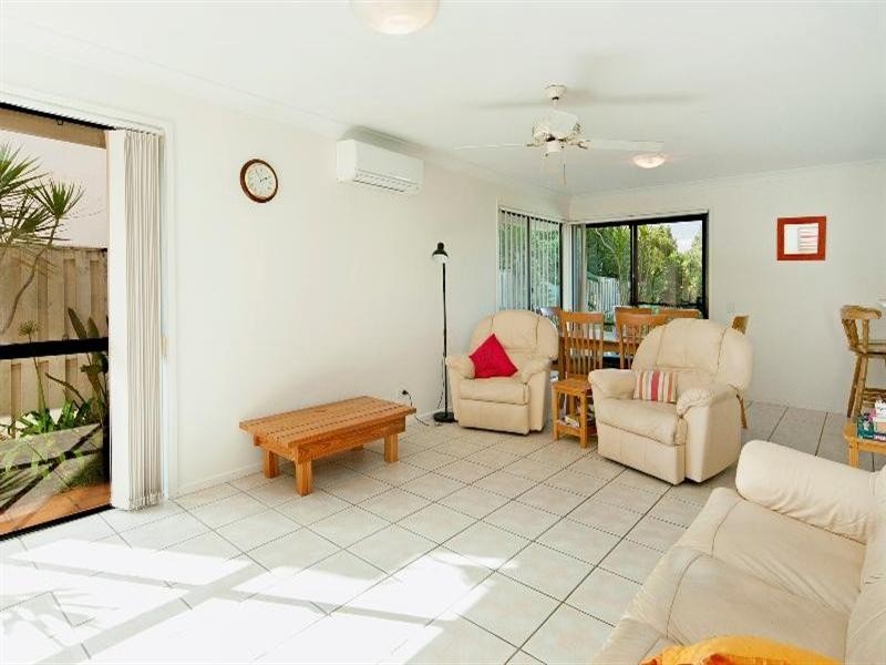 60/60 Caseys Road, Hope Island QLD 4212