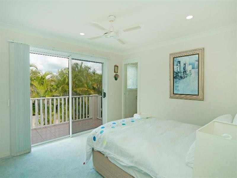 12 Tranquility Circuit, Helensvale QLD 4212