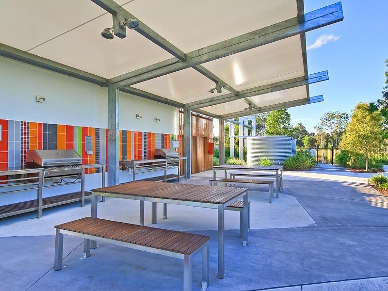 4 Limmen Street, Pimpama QLD 4209