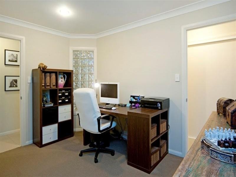 99 Monterey Keys Drive, Helensvale QLD 4212