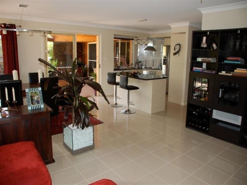 99 Monterey Keys Drive, Helensvale QLD 4212