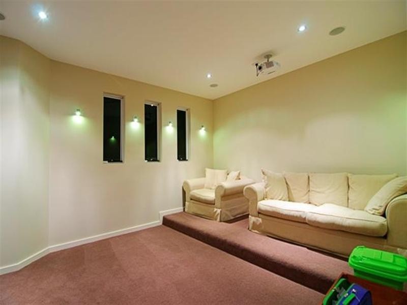 102 Southaven Drive, Helensvale QLD 4212