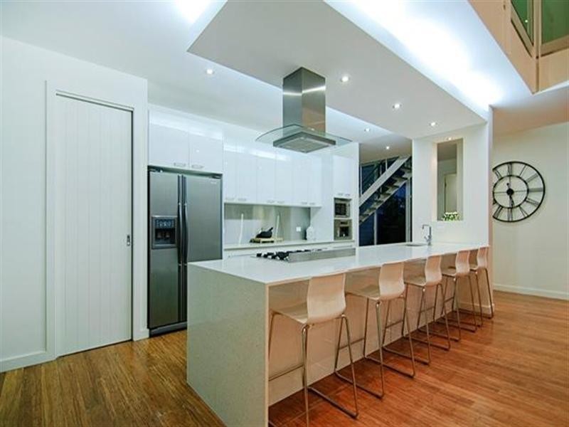 102 Southaven Drive, Helensvale QLD 4212