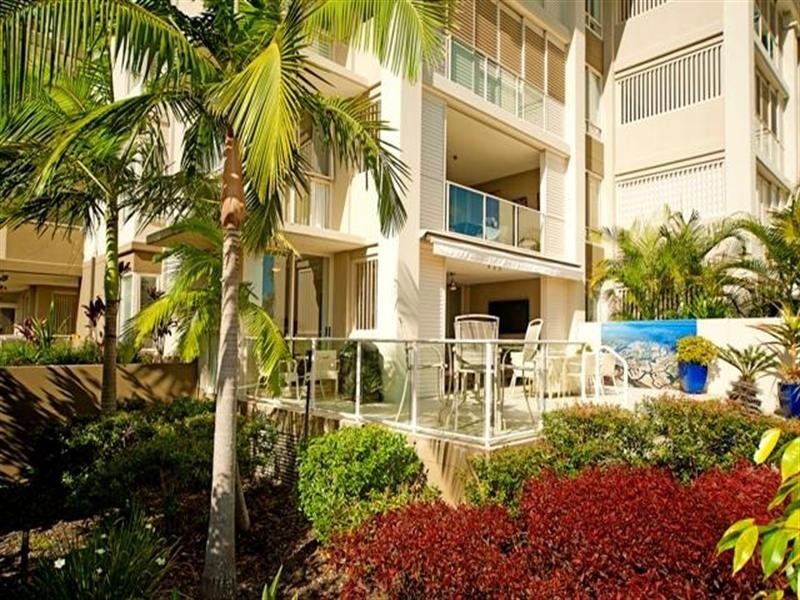 1755 Rialto Quay Drive, Hope Island QLD 4212