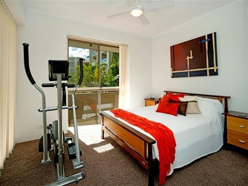 1755 Rialto Quay Drive, Hope Island QLD 4212