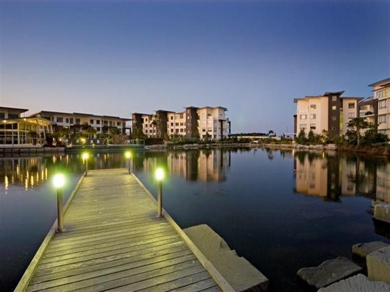 322/3 Pendraat Parade, Hope Island QLD 4212