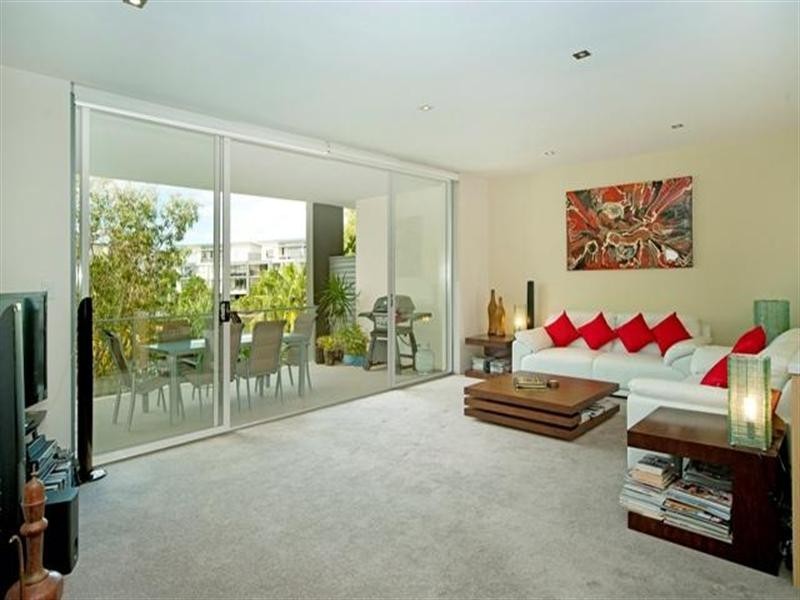 322/3 Pendraat Parade, Hope Island QLD 4212