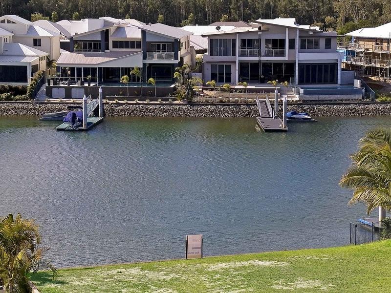 32 Buccaneer Way, Coomera QLD 4209