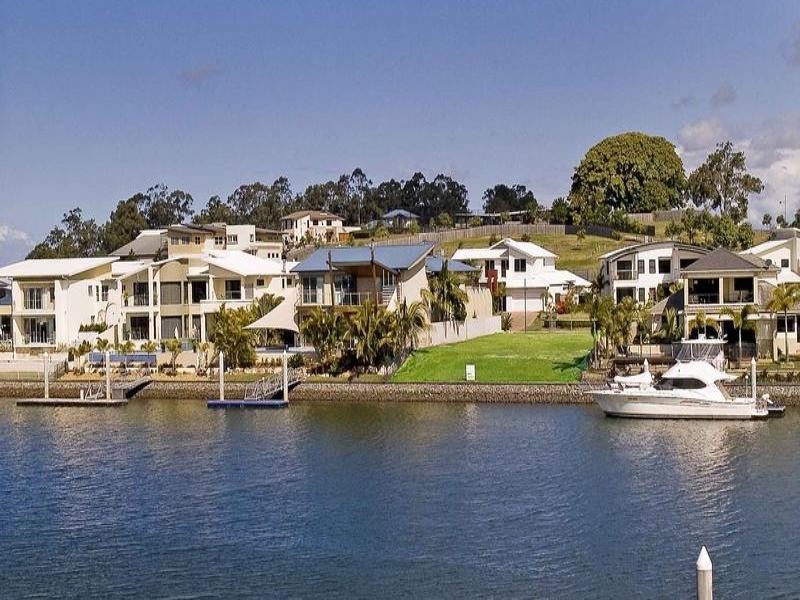 32 Buccaneer Way, Coomera QLD 4209