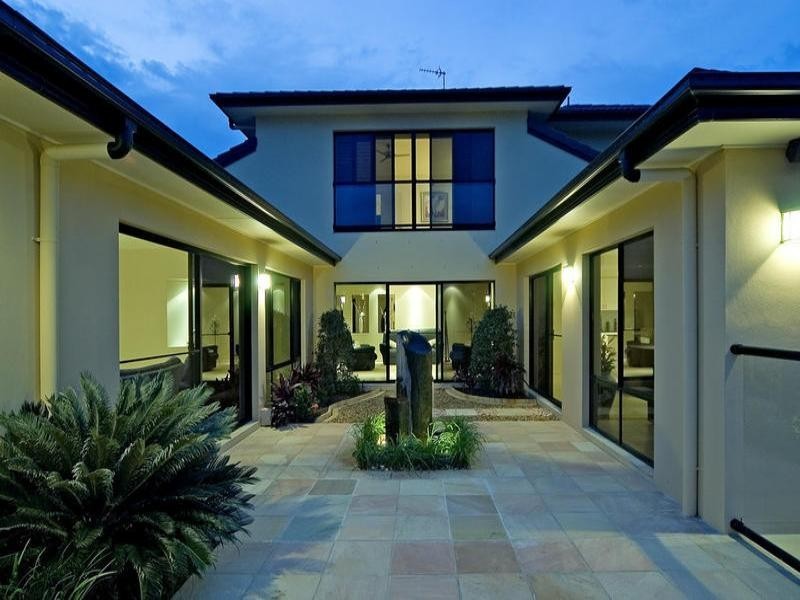 25 River Cove Place, Hope Island QLD 4212