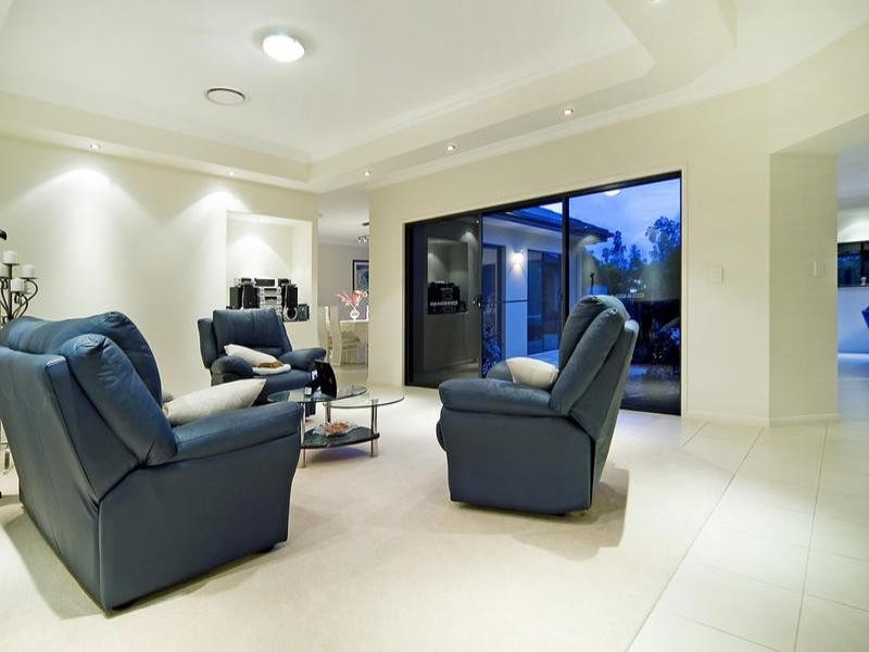 25 River Cove Place, Hope Island QLD 4212