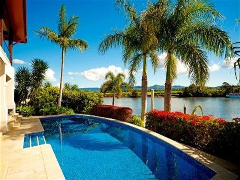 3118 Riverleigh Drive, Hope Island QLD 4212